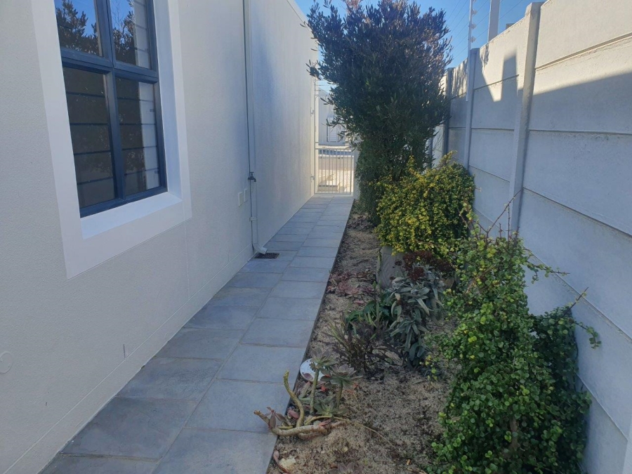 3 Bedroom Property for Sale in Sunningdale Western Cape